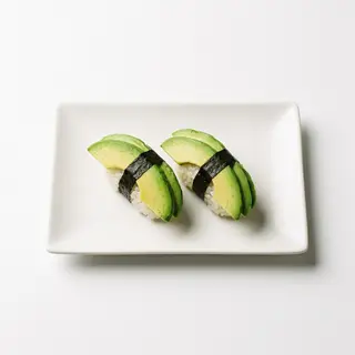 230- Sushi De Aguacate (2 Pzs.)