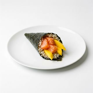 Temaki Salmón Con Mango