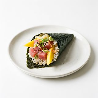 Temaki Atún Con Mango