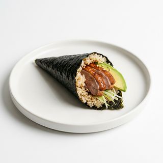 Temaki Pato Con Aguacate