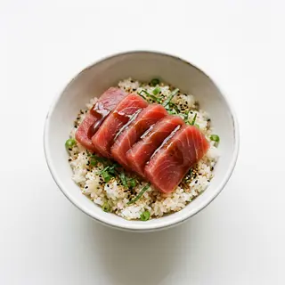 63 Chirashi tonno
