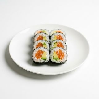 Maki De Salmón Y Aguacate (8 Uds.)
