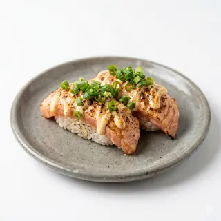 83. Nigiri De Salmón Flameado (4 Uds.)