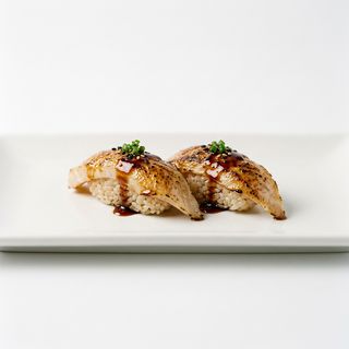 Nigiri De Pez Mantequilla Flambeado (3 Uds.)