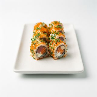Roll Salmón, Atún, Philadelphia, Masago y Cebollino, 8 Piezas