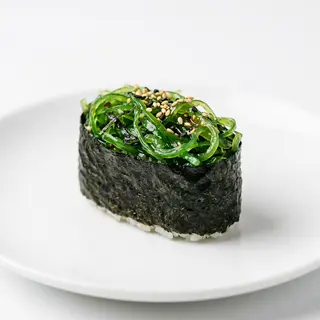 G6. Gunkan De Wakame (2 Uds.)