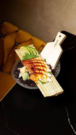 Sashimi De Anguila 80 G. A 90 G.