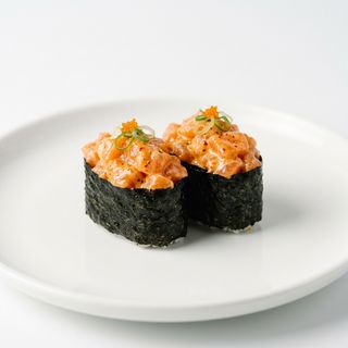 Gunkan Sake Spicy (2 Pzs.)