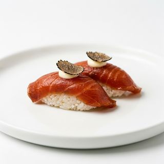 Nigiri De Salmón Ahumado (2 Pzs.)