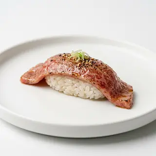 N6. Nigiri De Buey (3 Uds.)
