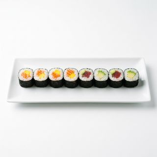 Hosomaki Salmón o Langostino (8 ud.)