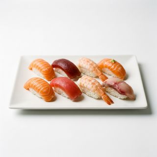 K50. Nigiri niji 8 pezzi
