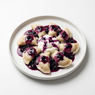 Pierogi z jagodami