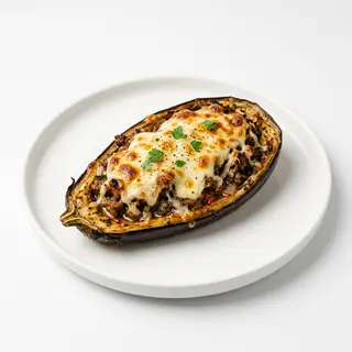 Berenjena Rellena De Carne Picada Y Queso Mozzarella