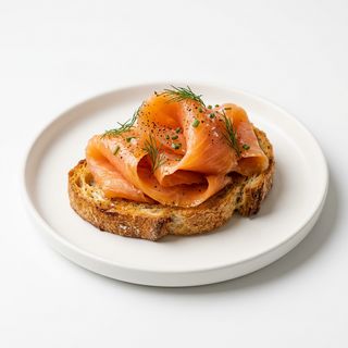 Tapa De Tosta De Salmón Deluxe
