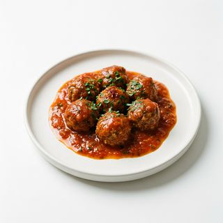 Albóndigas En Tomate