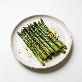 Espárragos verdes a la plancha