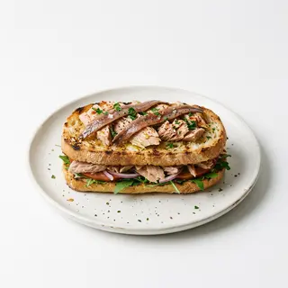 Panini De Bonito Y Anchoas