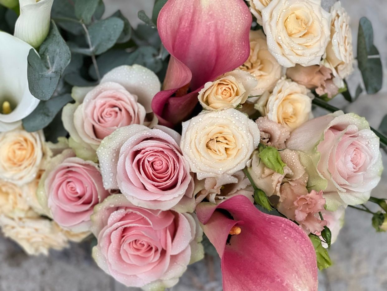 Buchete și aranjamente florale