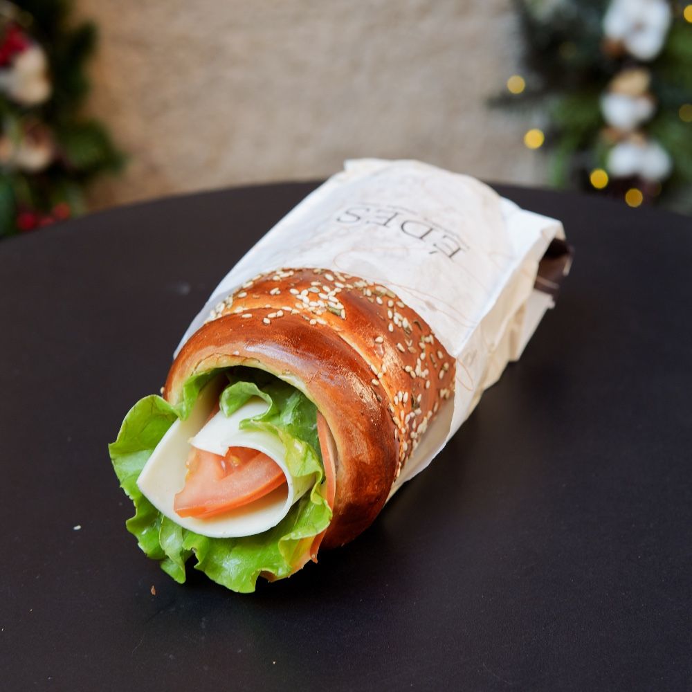 СОЛОНІ КЮРТОШІ