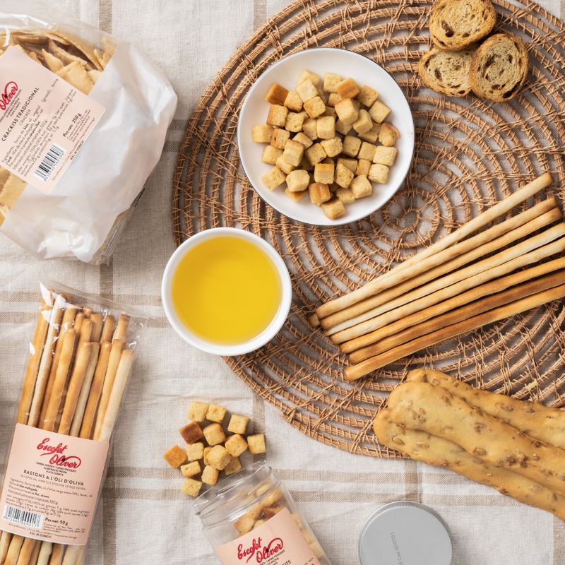 Pan, Bastones Y Crackers