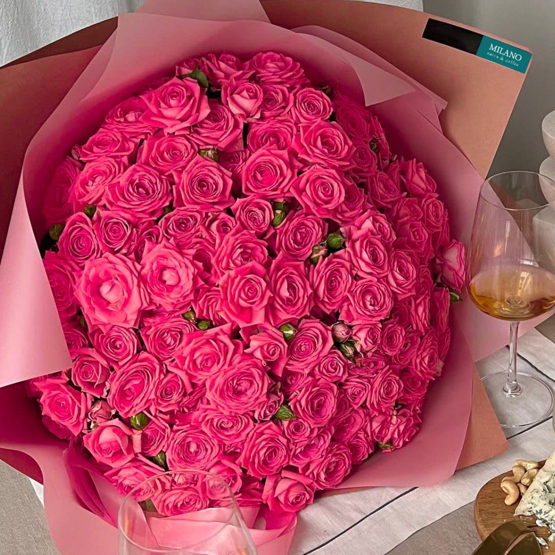 БУКЕТИ З ТРОЯНД