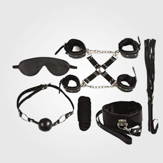 Sado, Lenceria y Arneses