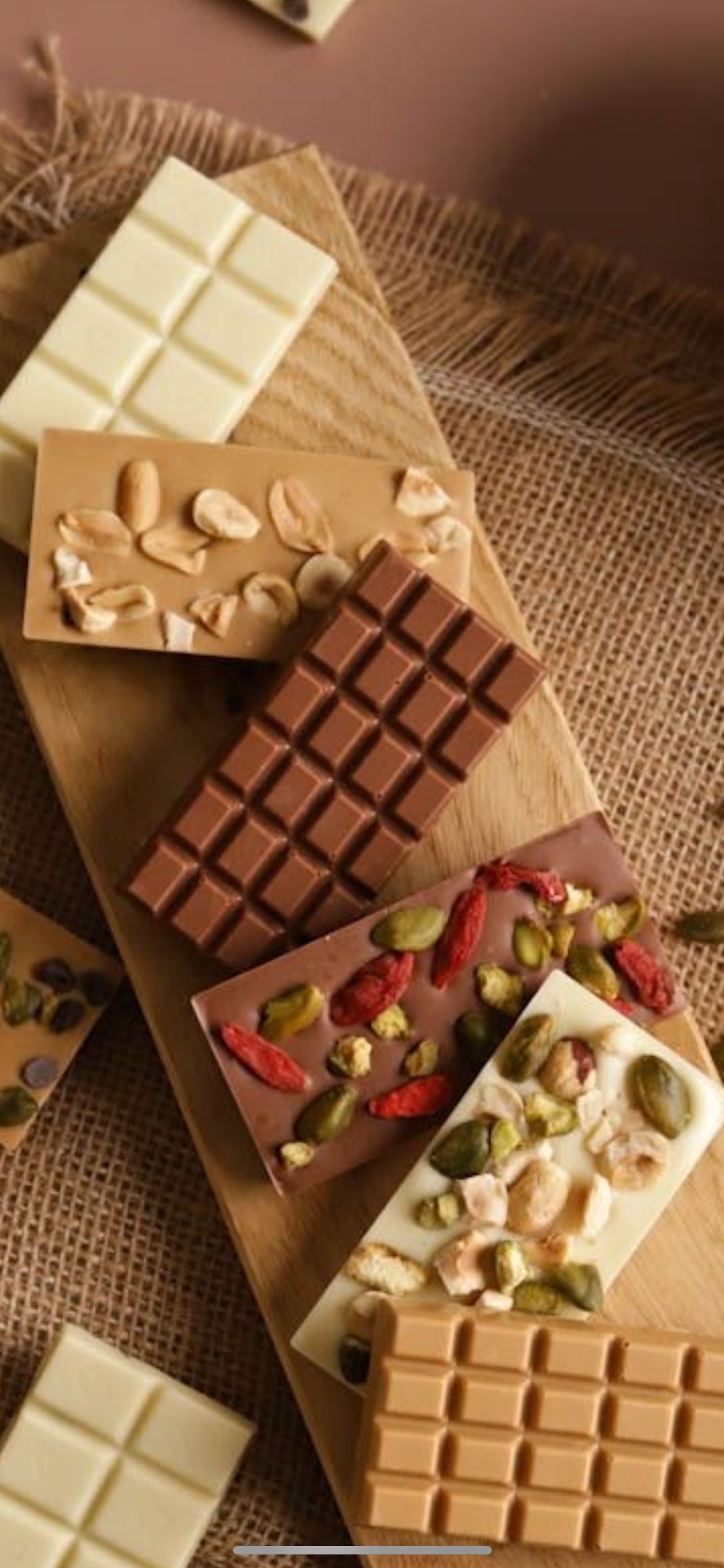 Fameuse tablette chocolat kunafa pistache