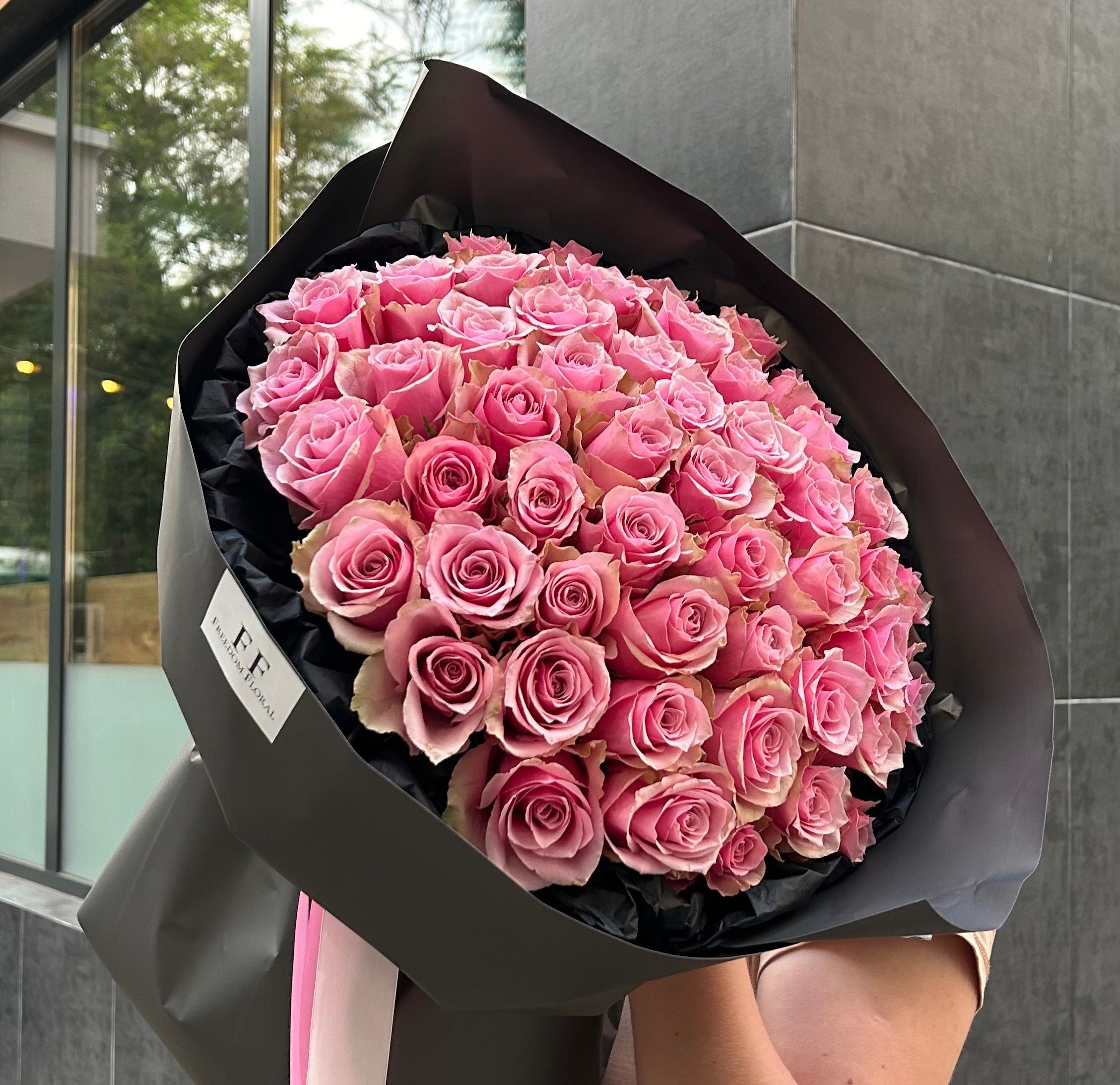 БУКЕТИ ВІД 2 ТИС. ГРН.