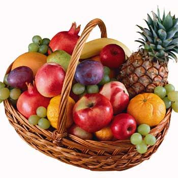 Кошики фруктів