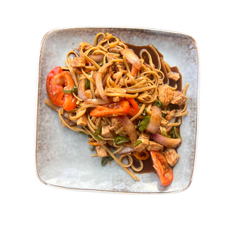 TALLARIN SALTADO DE POLLO