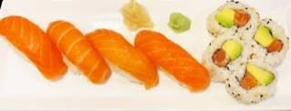 Sushi De Salmón (8Pzs)