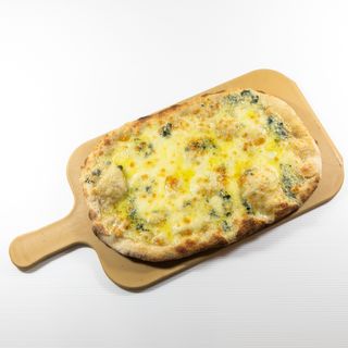Quattro formaggi - pizza bianca