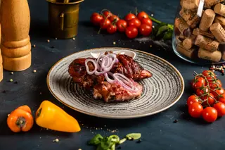 Ciolan de porc cu hrean