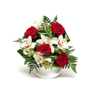 Buchet cu orhidee, trandafiri, lamaita