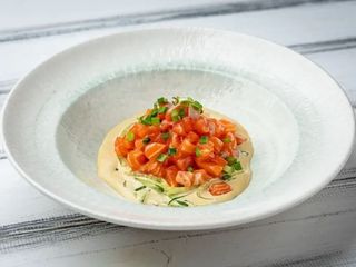 Тартар із лосося (150g)