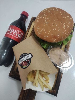 Легкий обід з ЧізБургером