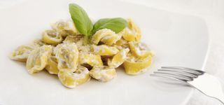 Tortellini panna e pepe
