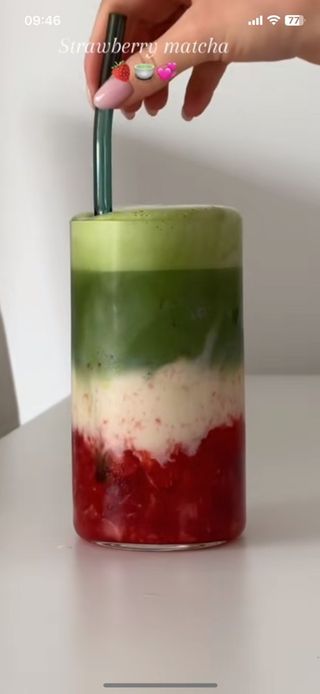 АЙС Матча Лате Полуниця