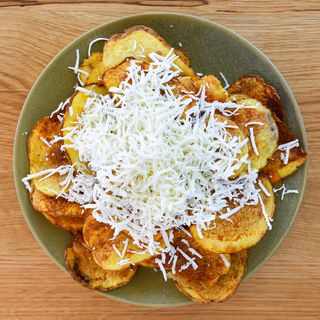 Домашен чипс със сирене (250г)