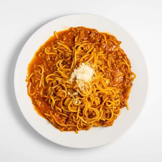 Spaghetti Bolognese, kupus salata