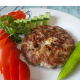 Плескавица с гарнитура 