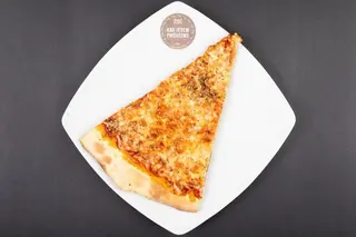 Pizza Margherita komad