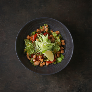 Աղցան թունայով