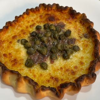 Casadina salata con capperi e acciughe 