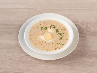 Żurek na maślance z jajkiem