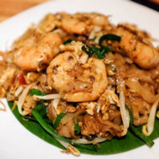 Char kuey teow con gambas