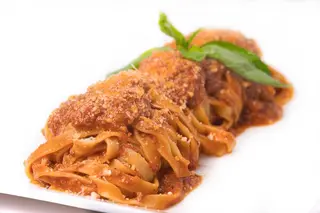 TAGLIATELLE BOLOGNESE