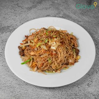 135. Оризово фиде със зеленчуци и три вида месо (600г)