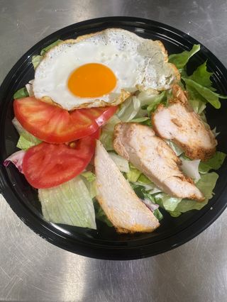 Салата пиле и яйце (300г)
